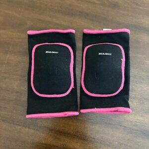 Girls Kids sport Knee Pads - Black and Pink preowned good basketball volleyball